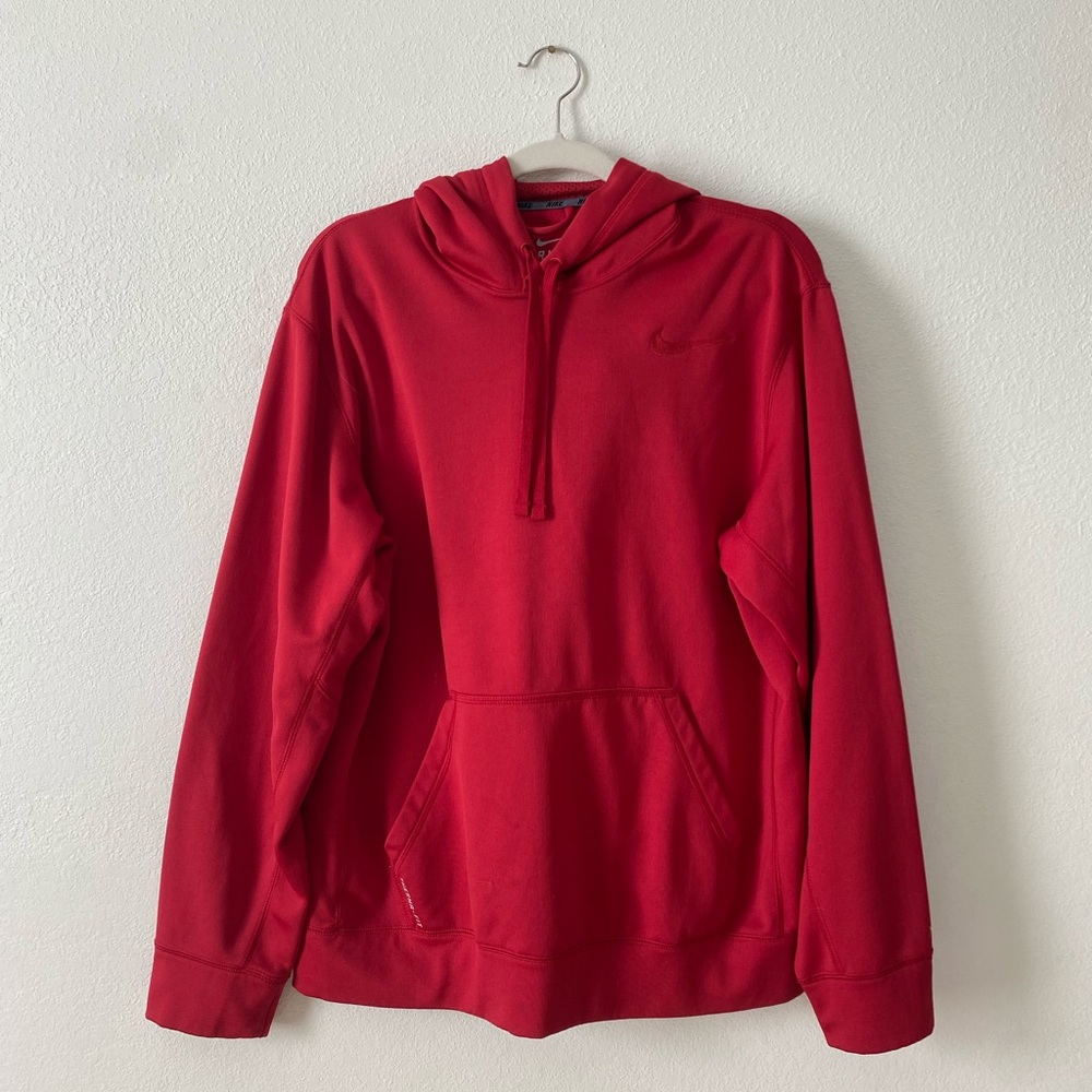 Red Nike thermal fit hoodie size medium